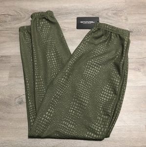 NWT Pretty Little Thing OliveGreen Croc Embossed Joggers